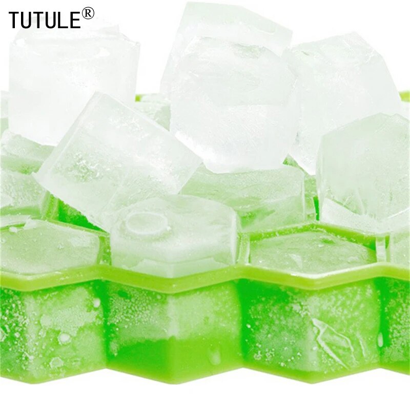 37 Compartment Honeycomb Ice C - Ice Mold Sphere recension och pris